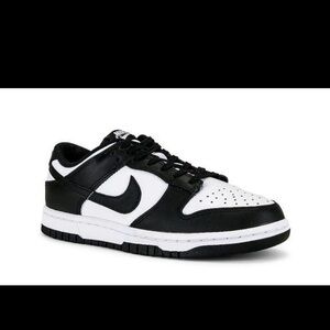 Nike Panda Low Dunks